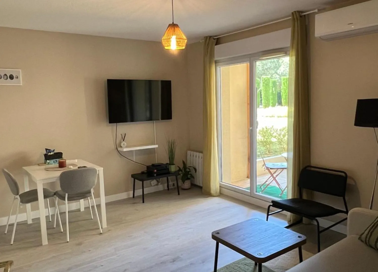 T2 Cosy Aeroport Toulouse Blagnac Apartment France